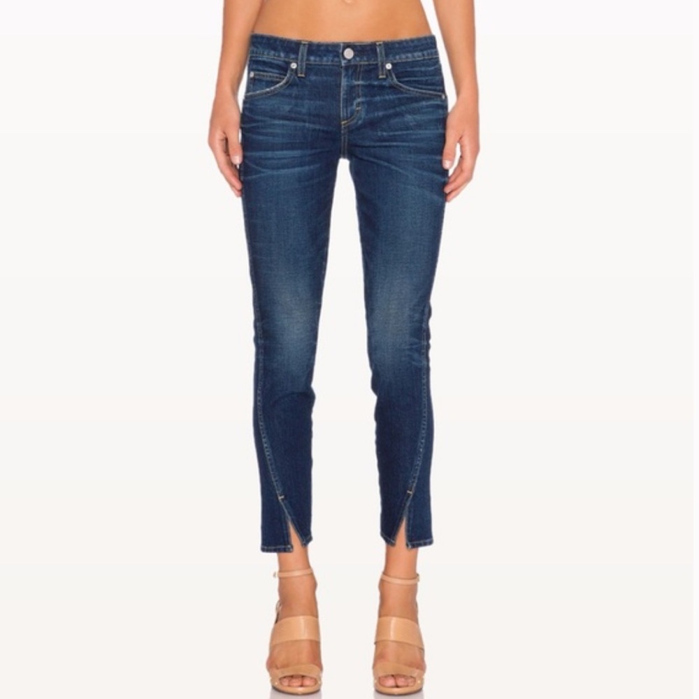AMO Women's Twist Low/Mid- Rise Jeans In True Blue Size 25 | EUC